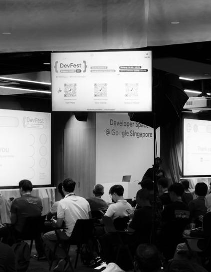 Grainy shot of the devfest room. It’s a lot more crowded than the picture shows