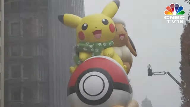 pikachu balloon float with eevee