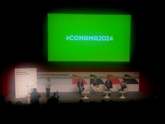 Sesión de apertura del Congreso Nacional de Medio Ambiente en 2024 con la Ministra Sara Aagesen y otras autoridades.