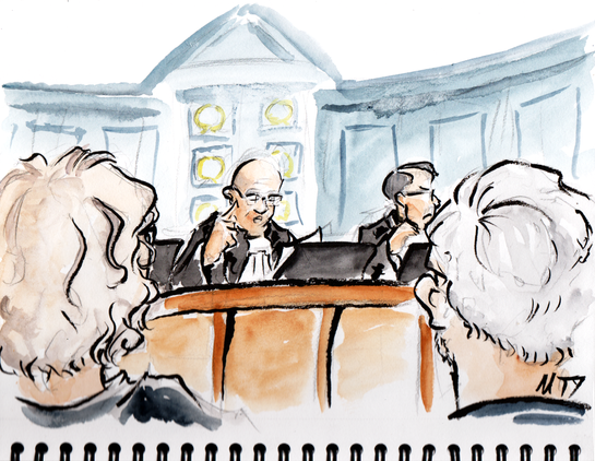 Dessin judiciaire par Myster Ty, aquarelle et encre. Esquisse de la salle de La Rochelle depuis le publique. Le juge somnole, son assesseur de droite a l'air grincheux.