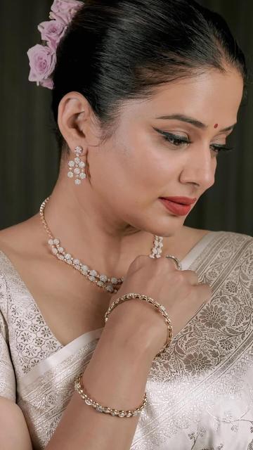 The grand launch of SeaPearls Gold & Diamonds in Oman shone brighter with Priya Mani. Her chic outfit and captivating presence turned the event into a star-studded affair. Get inspired by her effortless style and grace.