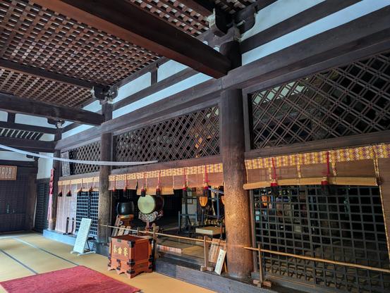 Inside the main hall of Daihoon-ji.