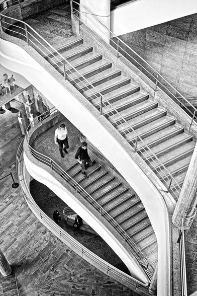 Photographie d'Escaliers en noir et blanc. 
Musée Guimet
