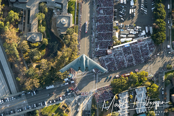 Aerial view of a B2 spirit stealth bomber flies over the 2025 rose parade on New Year’s Day in Pasadena California