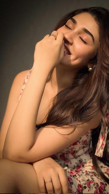 Internet sensation Krithi Shetty is stealing the spotlight with her elegant floral dress. Her latest style choice is a must-see for fashion enthusiasts everywhere. Get inspired by this breathtaking look!