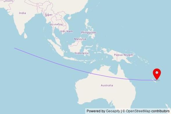A map showing the great circle route from Fuvahmulah in the Maldives to a map pin at Église, Lifou, Loyalty Islands Province, France