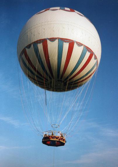 A gas balloon called Big Bob giving tethered “flights” in the Milton Keynes area circa 1997.