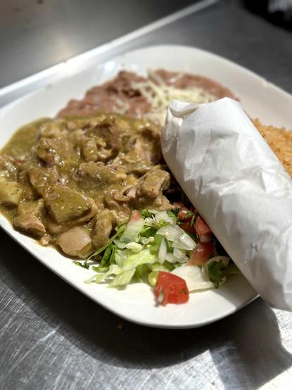 Chile Verde 💚 with rice and beans 😋