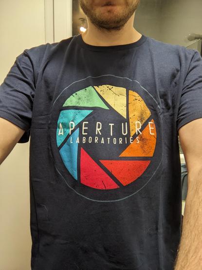 Aperture Science tee shirt selfie
