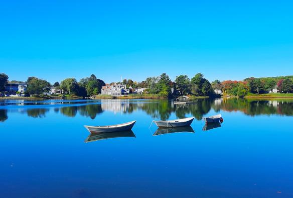 Dock Square

Dock Square is a public square in Kennebunkport, Maine. This view is standing behind Alisson's Restaurant looking across the Kennebunk River.
The square is popular with tourists browsing the shops, boutiques and galleries, housed in former homes and 18th-century warehouses. Most of the tourists leave after Labor Day but return in full force for the town's Christmas Prelude. The square sees a Christmas tree being lit in the center of the square; a tradition that began in 1982. In addition, a fireworks festival is held in the square annually on July 4.
Former U.S. president George H. W. Bush and first lady Barbara often shopped in Dock Square while staying at nearby Walker's Point Estate.
