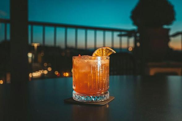 Elevate Your Evenings with a Sundowner: Best Places to Enjoy the Sunset with Drinks