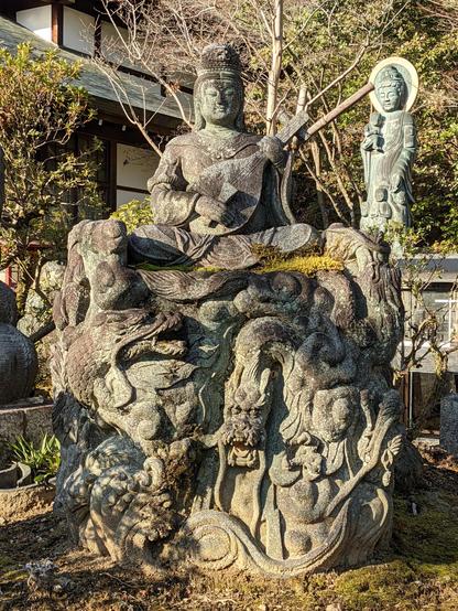 Statue of Benzaiten at Myoen-ji (part of the Kyoto '7 Gods of Fortune' pilgrimage).