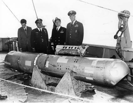 Die aus dem Meer geborgene Wasserstoffbombe
Autor: U.S. Navy, Courtesy of the Natural Resources Defense Council
Lizenz: Public domain