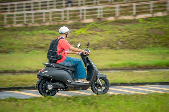 vinfast evo200 lite tai cua hang xe dien hdgo