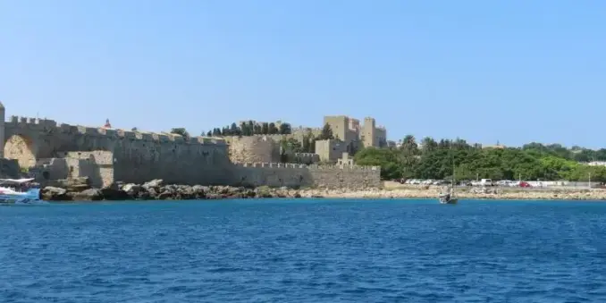 🌟 Entdecke die 12 wichtigsten Sehenswürdigkeiten in Griechenland 🇬🇷