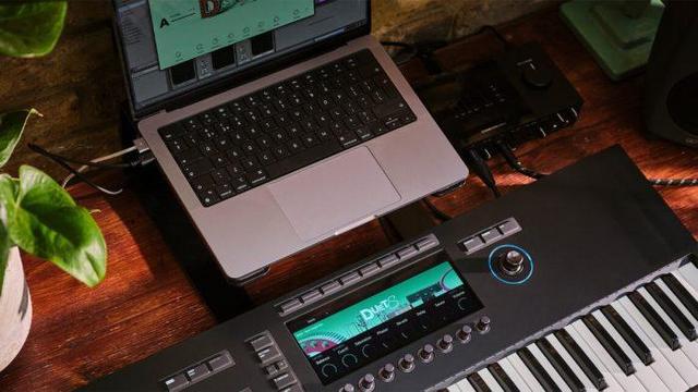 Native Instruments NKS hardware program