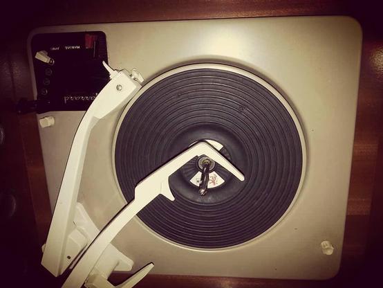 PRECEDENT little turntable disc tray photographed by me Theodoros Mpahoumas