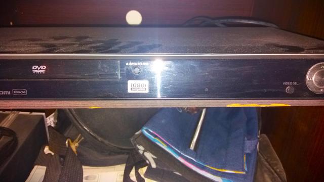 SAMSUNG DVD-HD870 (with video selections) photographed by me Theodoros Mpahoumas