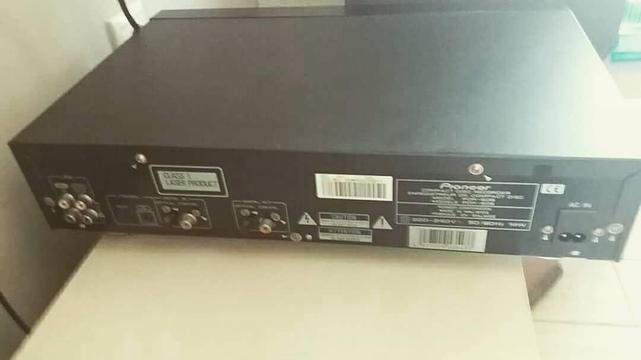 Μηχάνημα Compact Disc Digital Recorder PIONEER PDR-609 φωτογραφήθηκε από μένα Θεόδωρος Μπαχουμάς