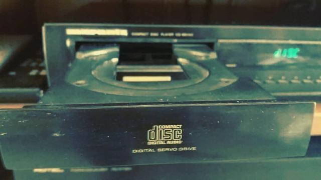 Κλασσικό vintage Compact Disc Player MARANTZ CD63-MKII φωτογραφήθηκε από μένα Θεόδωρος Μπαχουμάς