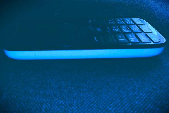 Κλασσικό κινητό ALCATEL ONE TOUCH 1016G φωτογραφήθηκε από μένα Θεόδωρος Μπαχουμάς