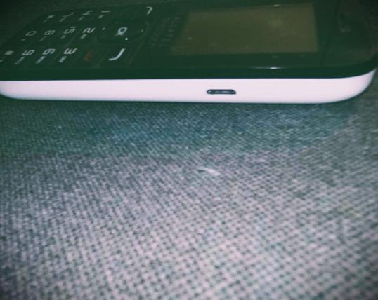 Κλασσικό κινητό ALCATEL ONE TOUCH 1016G φωτογραφήθηκε από μένα Θεόδωρος Μπαχουμάς