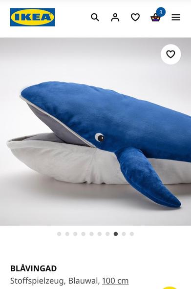 Screenshot von der Ikea-Webseite: Blauwal-Stofftier mit geöffnetem Mund, der mit Reißverschluss bestückt ist.