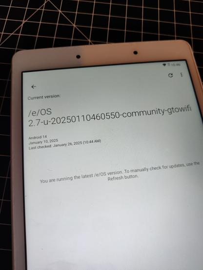 Écran de paramètres montrant les versions /e/OS 2.7 et Android 14