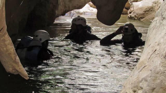 Descenso de las Gorgas Negras más Barrasil, caos