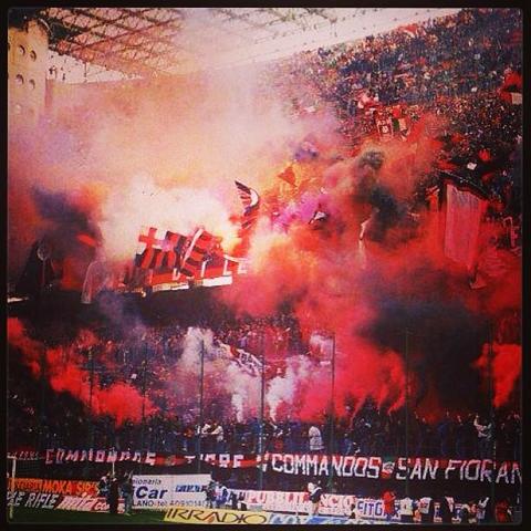 #acmilan #milan #curvasudmilano #ultra #ultras #brigate #rossonere #italia #sansiro #tifosi
