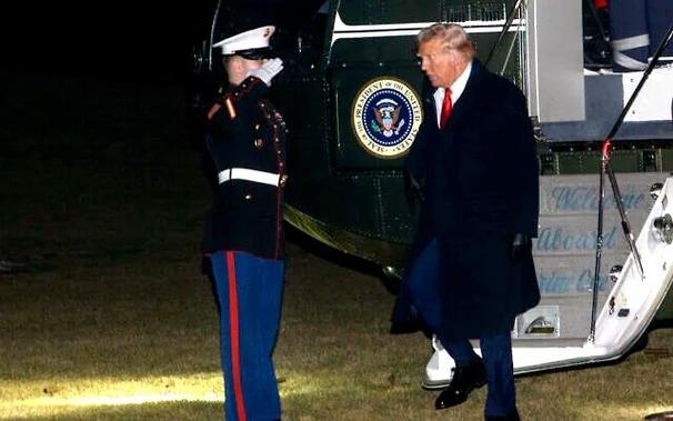 ‘Disloyal’: Trump Delivers Blow to Several High-Ranking Officials.

#Disloyal #TrumpDeliversBlow #SeveralHighRanking #RankingOfficials #cisnewsstudio1s

Subscribe our channel and share into your friends and family.

https://YouTube.com/@CISNewsStudio1s