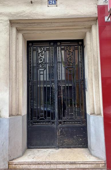 Porte d’immeuble à Montrouge