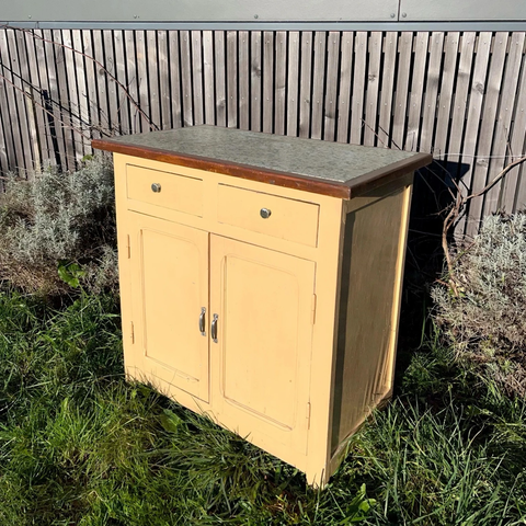 Meuble couleur crème 2 tiroirs 2 portes