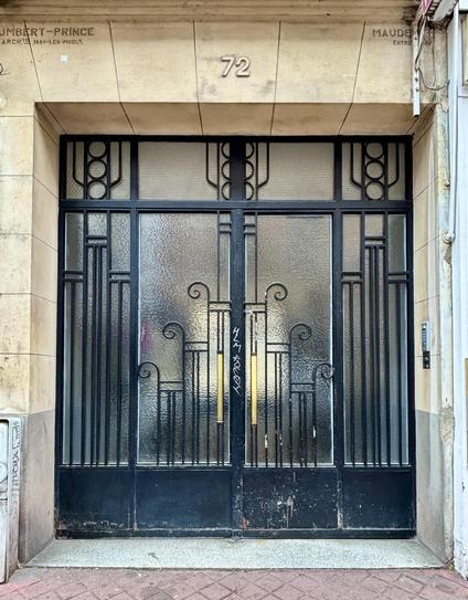 Porte d’immeuble à Montrouge 