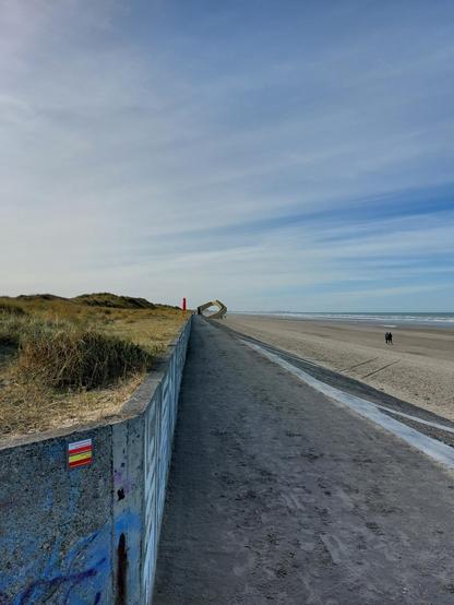 Le chemin menant au Westerpunt, à La Panne