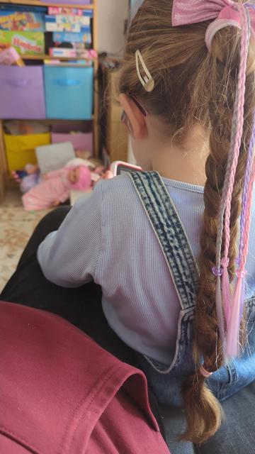 my daughter sat on my knee 