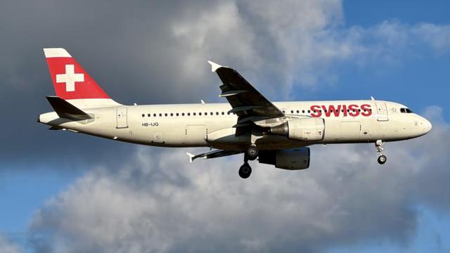 Swiss International Air Lines A320-214 MSN 701