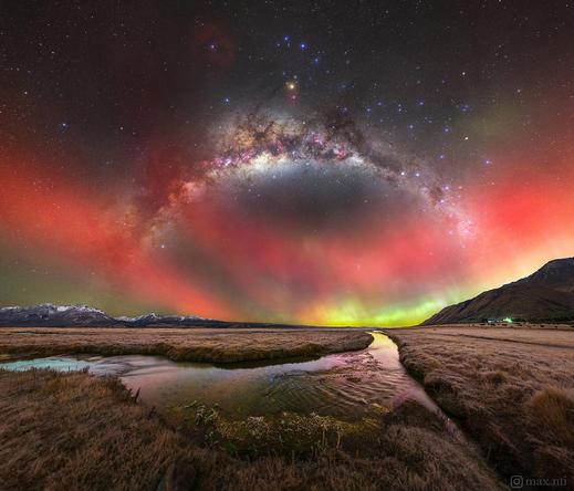 The Milky Way and the Aurora / Southern lights, in New Zealand's southern alps mountains. 