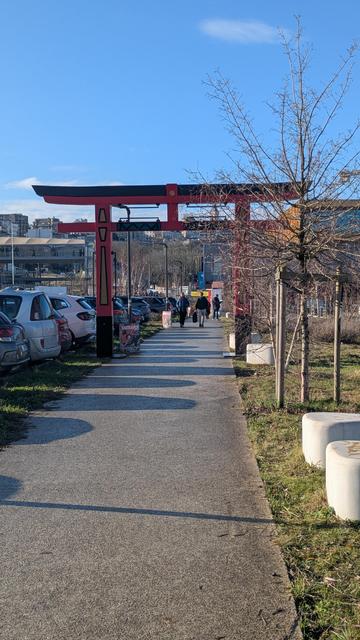 Torii qui accueille les festivaliers à Manga City.