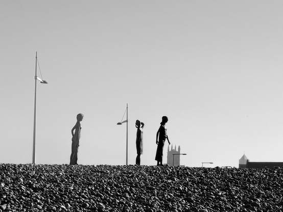Statues sur la plage de fecamp