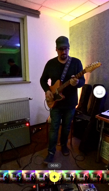 Jan Schöne an der Gitarre