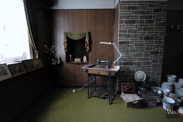 Maison des Fleurs (2021)

→ Une maison abandonnée depuis longtemps. Comme tant d'autres.
→ A long abandoned house. Like so many others.

► Récit & photos : https://www.worldofjosh.be/photos/20210612-fleurs/fleurs.php
► Story & pictures : https://www.worldofjosh.be/en/photos/20210612-fleurs/fleurs.php

#abandoned #abandonedplaces #decay #exploration #explorationurbaine #lostplaces #photo #urbex #urbanexploration

© 2021