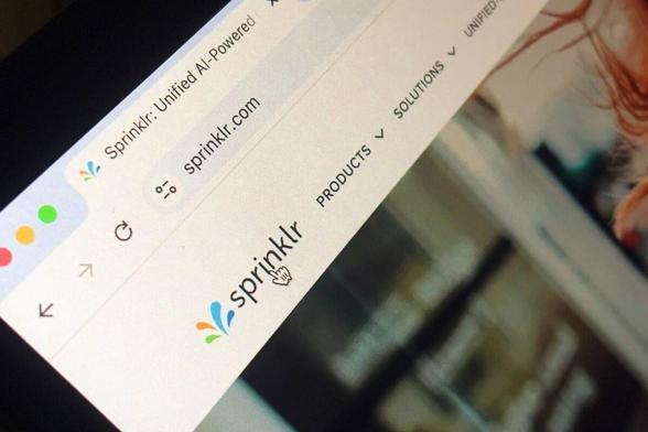 Sprinklr cuts 500 jobs (~15% of its workforce) amid weak business performance. C-level staff remain unaffected. 🔻 #TechNews #JobCuts #Sprinklr #BusinessNews #Layoffs #CorporateNews #TechIndustry #WorkforceReduction #Leadership