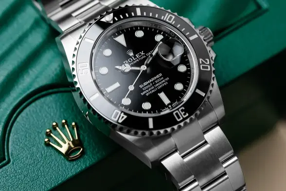Protect your Rolex from scratches, dust, and daily wear with TPT’s premium watch protection services in Dubai. 