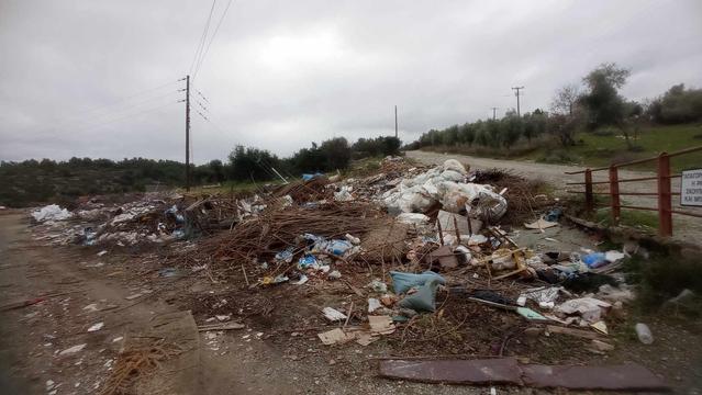 #village #agiosthomas #viotia #liatani #tanagra #dimostanagras σκουπιδοτοπος στην ΕΤΚΑ Αγιος Θωμας Ταναγρας 