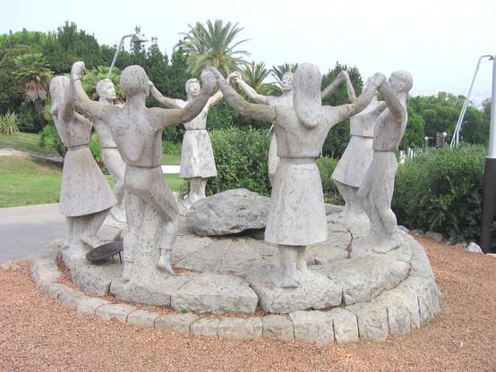 Monument a la Sardana de Montjuic.