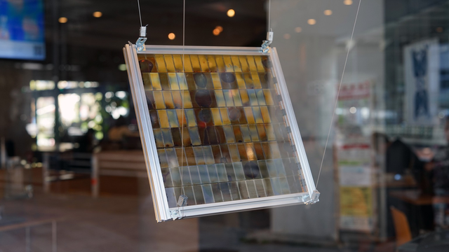 Dye sensitized solar art in 1,540,000 of DSSC, 32x32x2cm