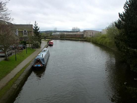 A photo titled "Trent and Mersey Canal, Etruria (3/3)", taken near Bridge 118C Shelton Side Bridge by Gene Hunt on Flickr.