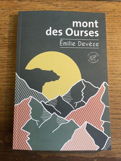 Couverture du roman Mont des Ourses