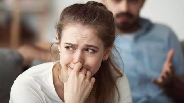 🚨 Are you dating a bully? 🚨 Learn the 10 warning signs of toxic behavior, from emotional manipulation to physical abuse. It's crucial to recognize these red flags early! Protect your mental health and take control of your life. #HealthyRelationships #DatingTips #SelfCare